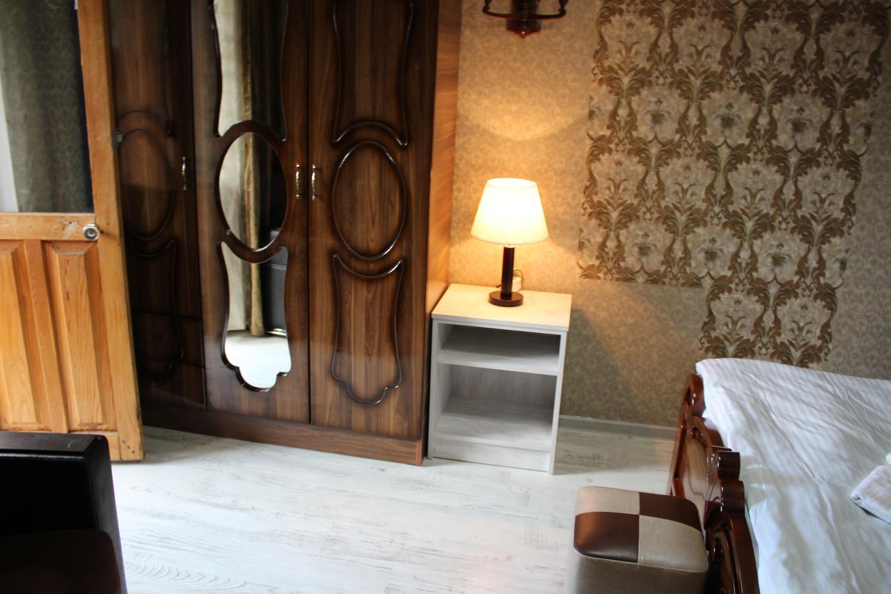 Salome Guest House Mestia Bagian luar foto